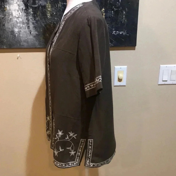 Dress Barn Brown Embroidered Silk and Linen Button-Up Top-Size M - Picture 4 of 6